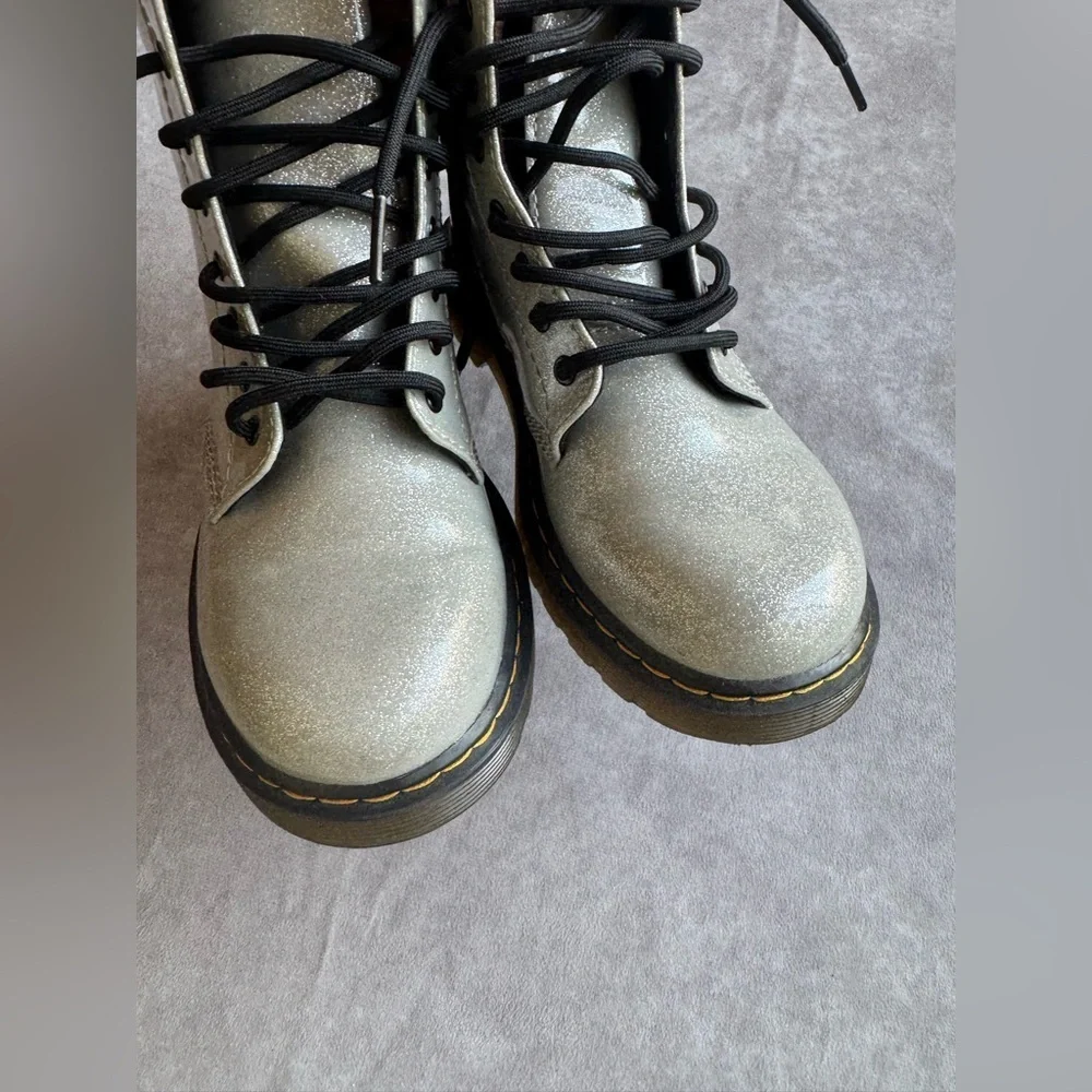JUNIOR 1460 GLITTER LACE UP BOOTS Dr.